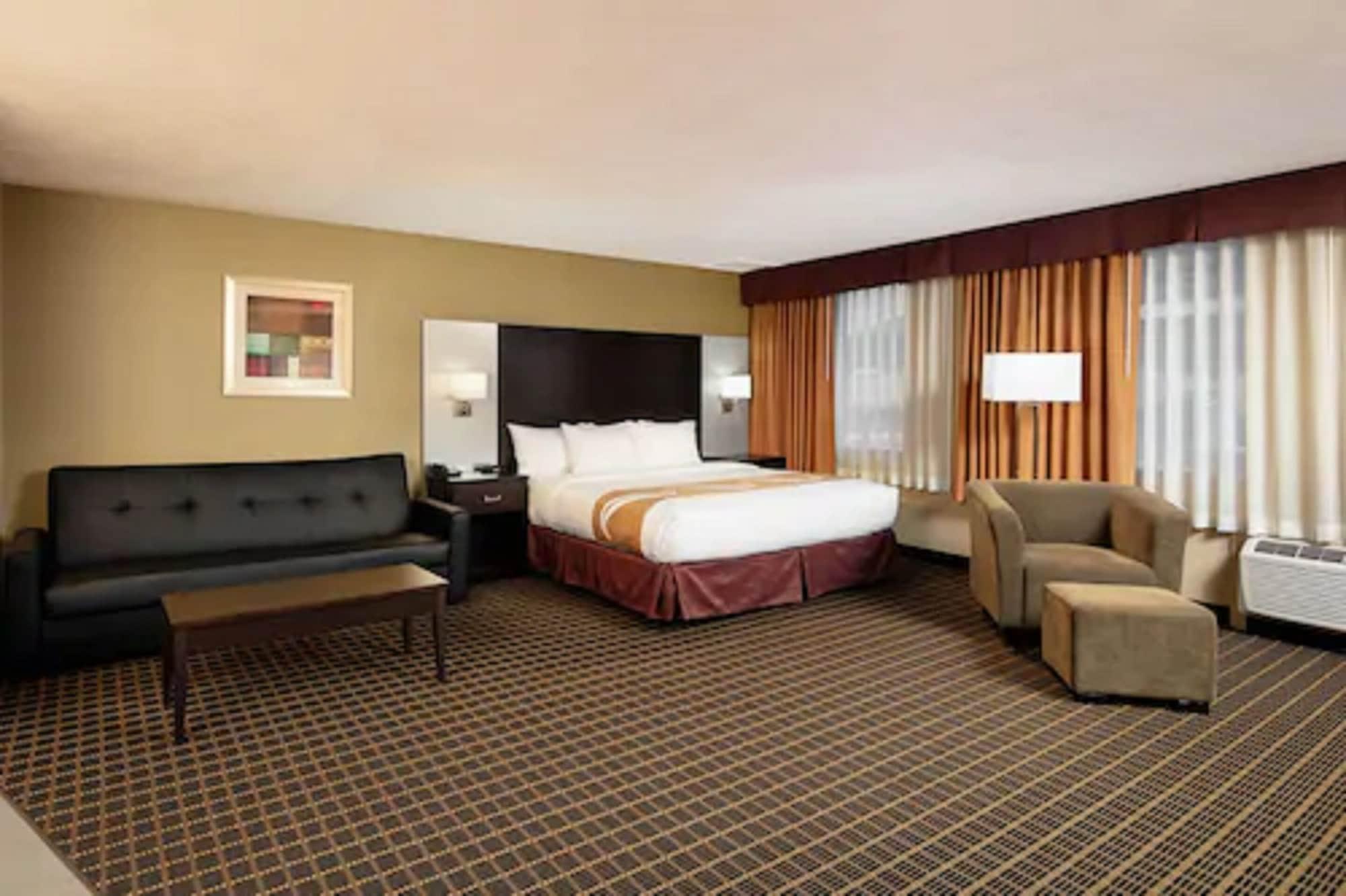 Quality Inn & Suites Downtown Windsor Ngoại thất bức ảnh