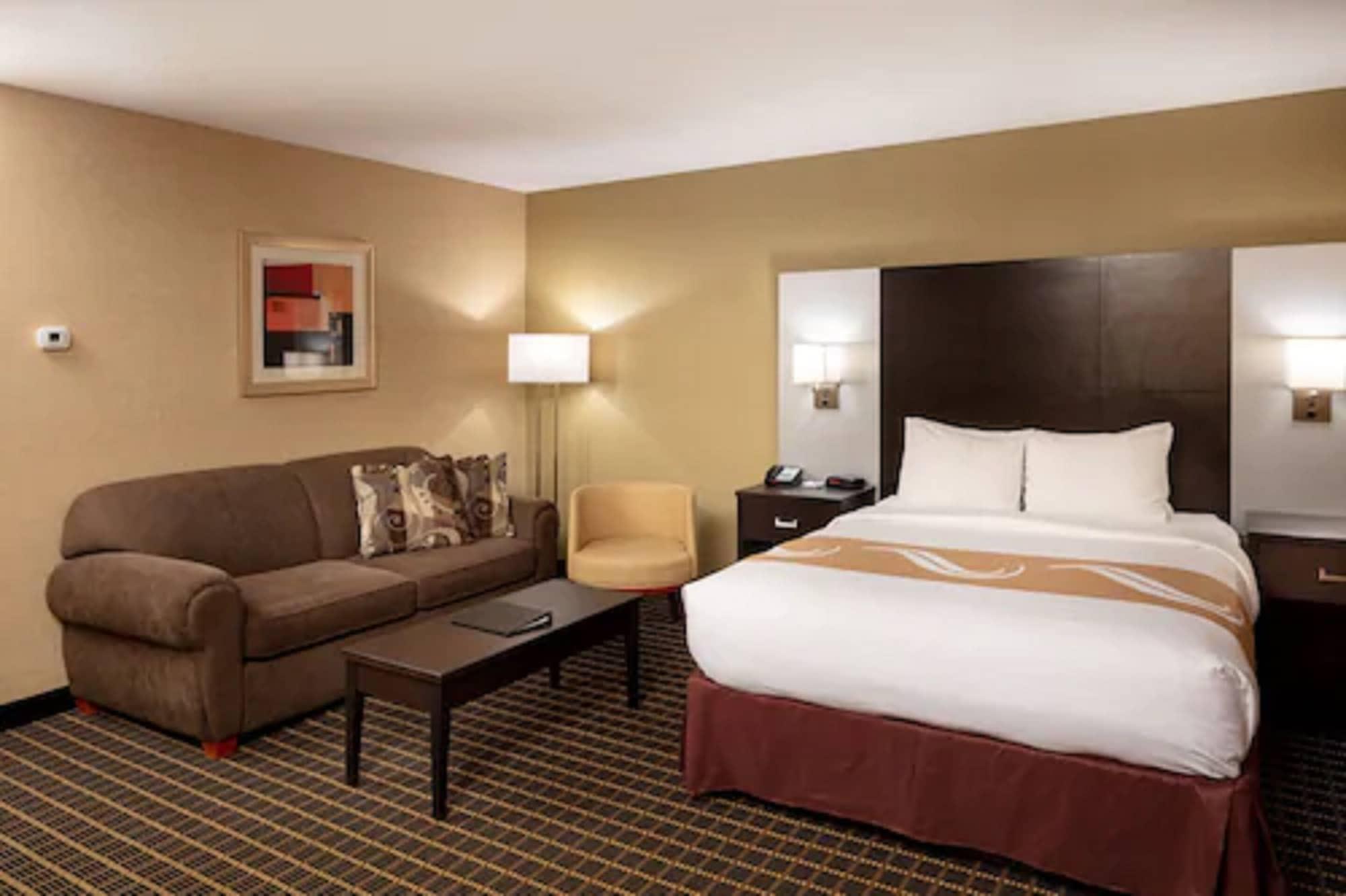 Quality Inn & Suites Downtown Windsor Ngoại thất bức ảnh
