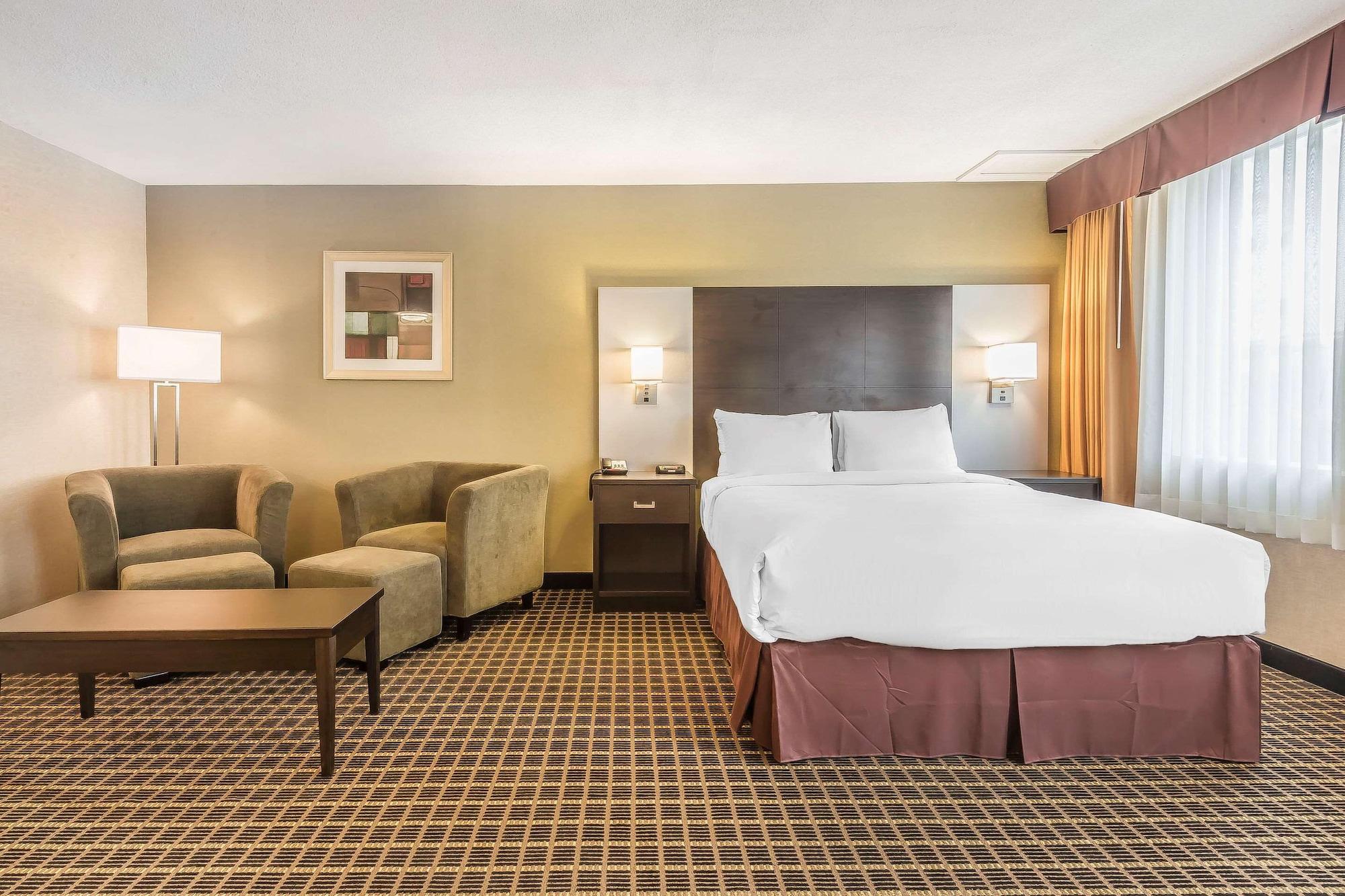 Quality Inn & Suites Downtown Windsor Ngoại thất bức ảnh