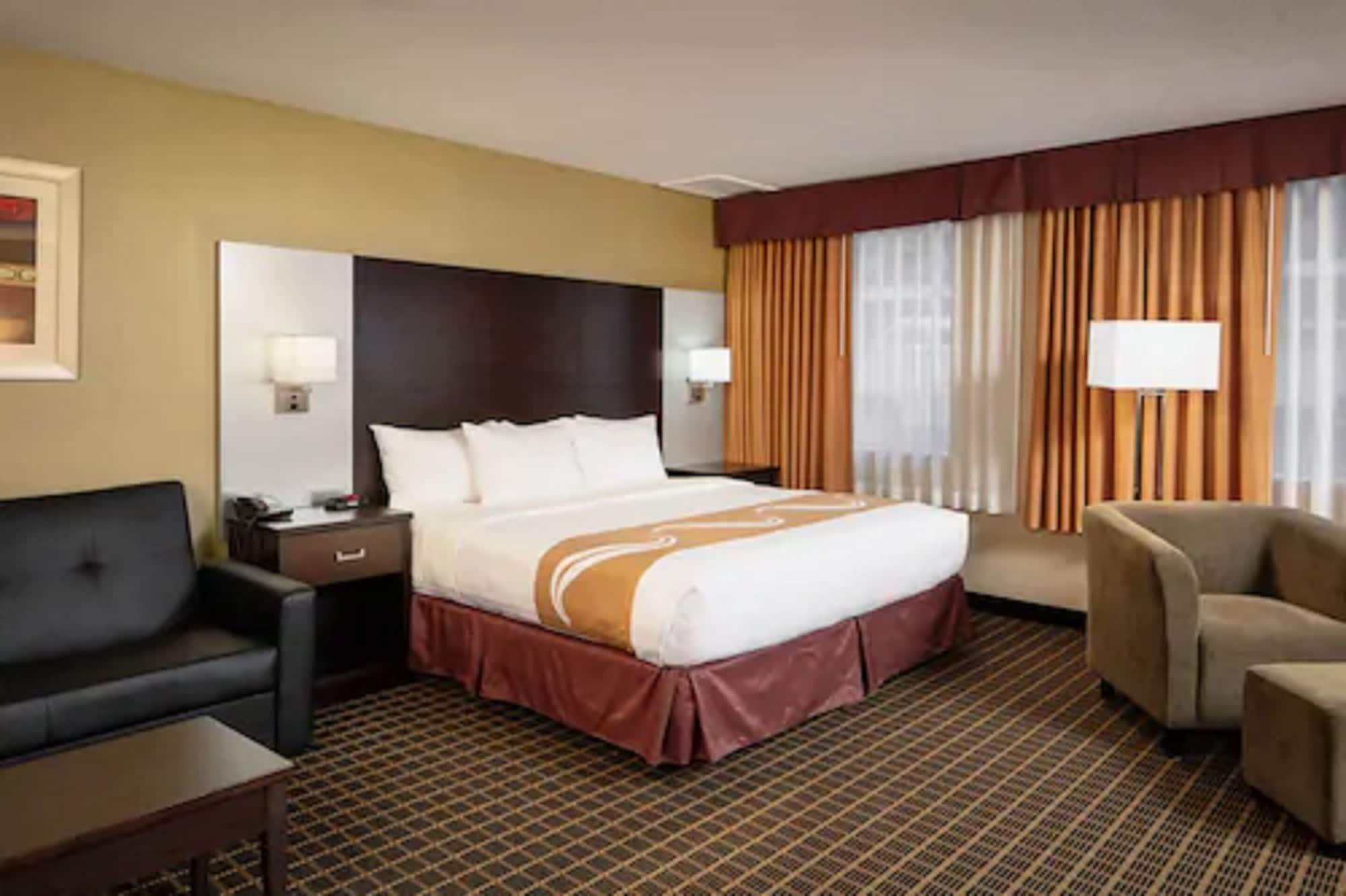 Quality Inn & Suites Downtown Windsor Ngoại thất bức ảnh