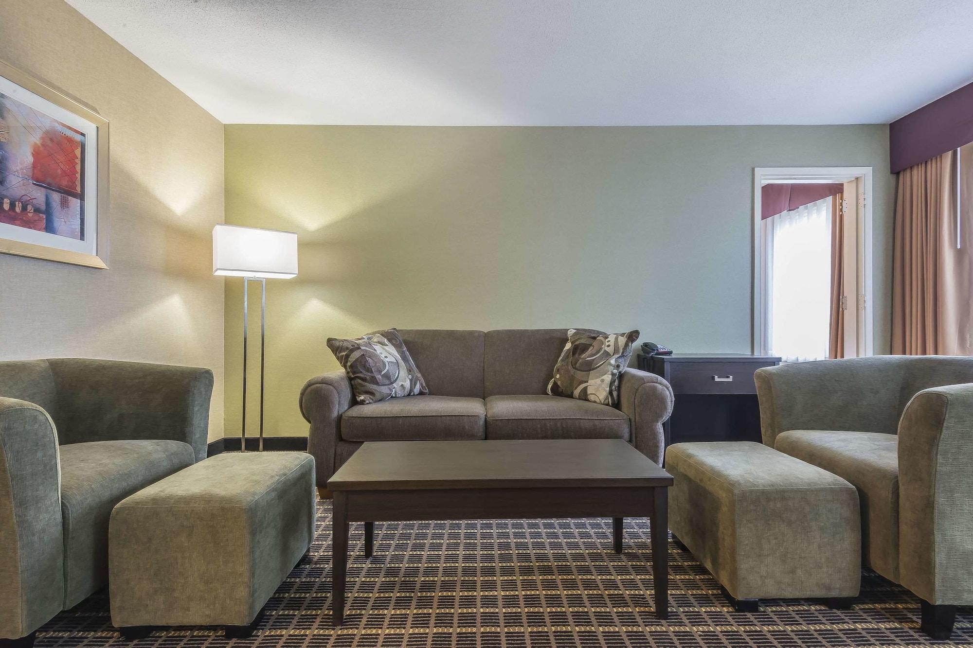 Quality Inn & Suites Downtown Windsor Ngoại thất bức ảnh