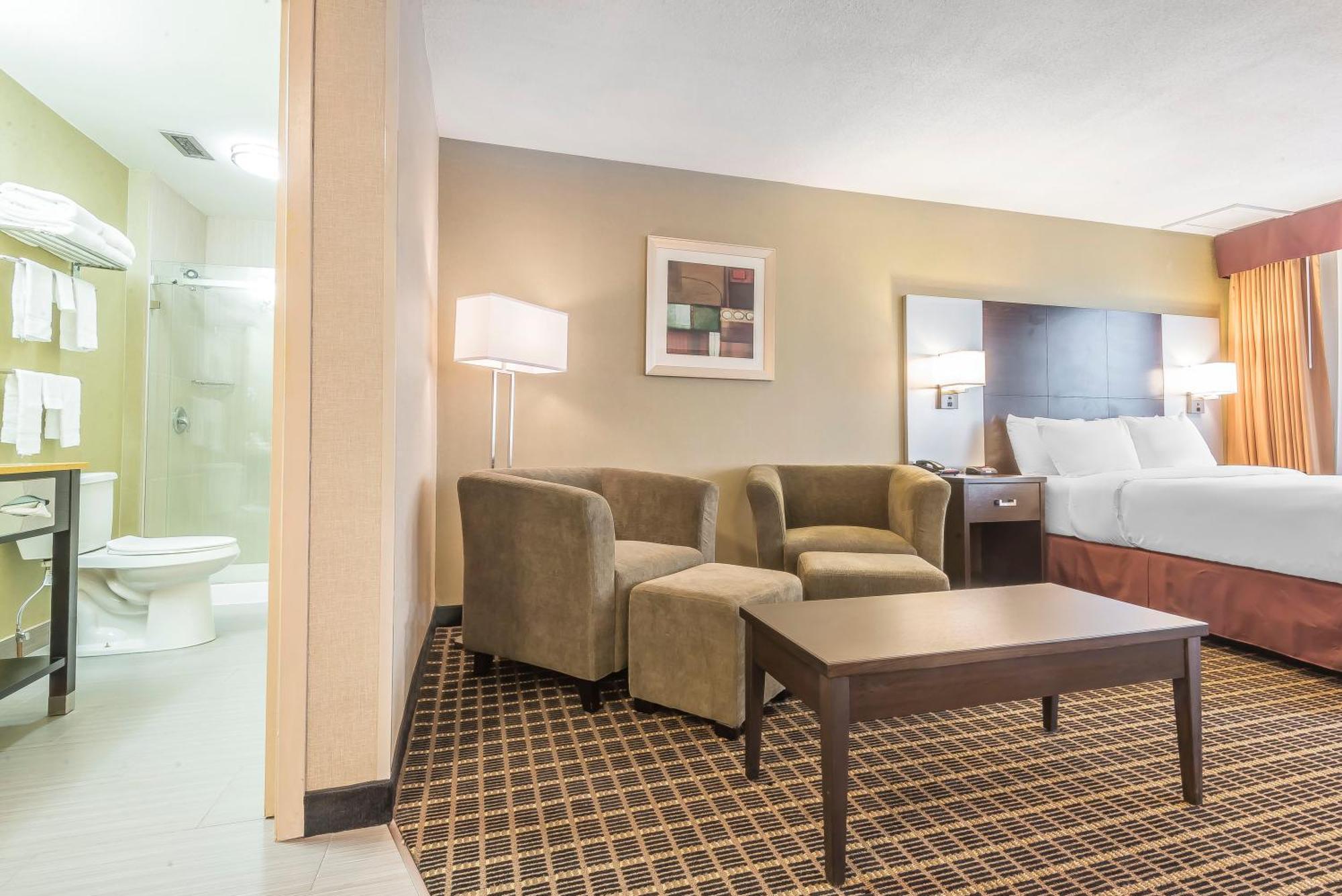 Quality Inn & Suites Downtown Windsor Ngoại thất bức ảnh