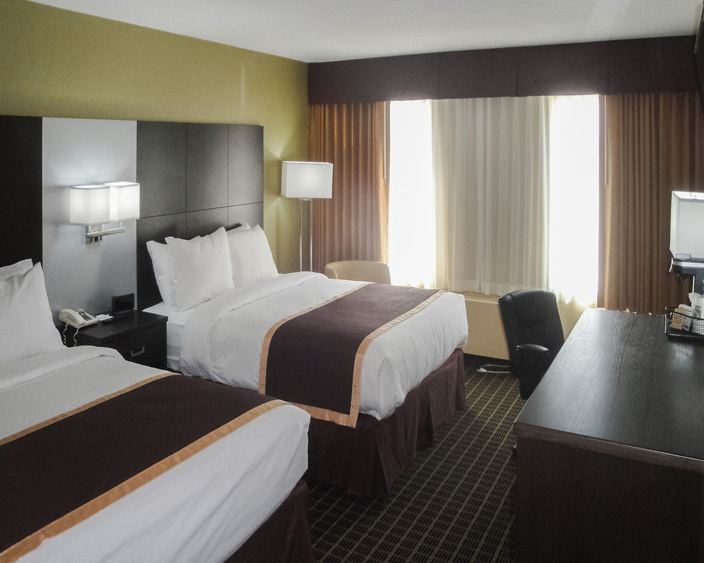 Quality Inn & Suites Downtown Windsor Ngoại thất bức ảnh