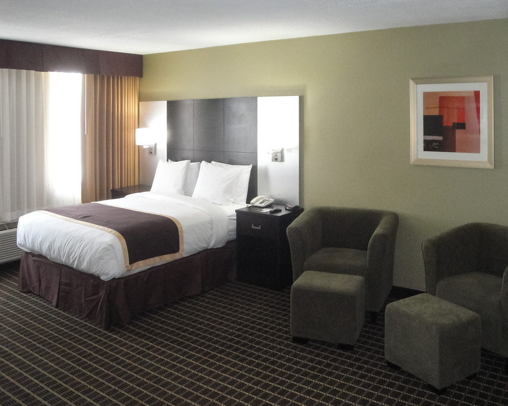 Quality Inn & Suites Downtown Windsor Ngoại thất bức ảnh