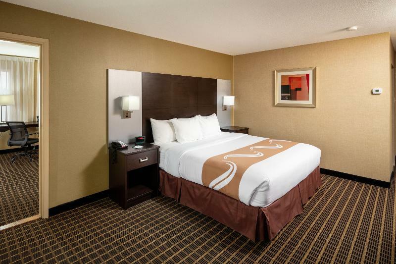 Quality Inn & Suites Downtown Windsor Ngoại thất bức ảnh